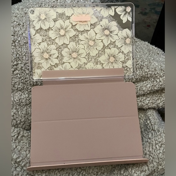 Kate Spade Protective Folio iPad Case- Hollyhock - Picture 2 of 9